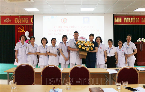 82 sinh viên Đại học Điều dưỡng Nam Định thực tập học phần Chăm sóc người bệnh Nội khoa và Ngoại khoa nâng cao tại Bệnh viện