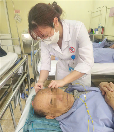 Điều trị đau sau zona bằng phương pháp y học cổ truyền