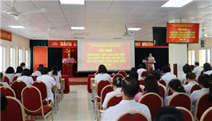 Bệnh viện Việt Nam – Thụy Điển Uông Bí tổ chức hội nghị quán triệt, triển khai thực hiện Nghị quyết Hội nghị lần thứ tư Ban Chấp hành Trung ương Đảng khóa XIV