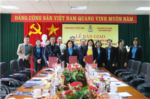Lễ bàn giao công đoàn cơ sở Bệnh viện Việt Nam – Thụy Điển Uông Bí