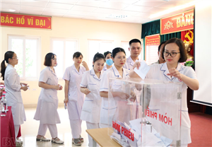 Tổ chức Hội nghị giới thiệu lấy ý kiến quần chúng đối với danh hiệu “thầy thuốc nhân dân”, “thầy thuốc ưu tú” lần thứ 15 – năm 2027