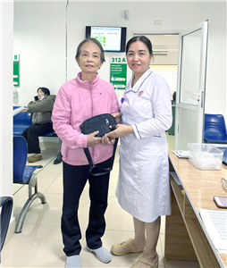 Nhiều trường hợp đánh rơi tài sản được cán bộ nhân viên y tế Bệnh viện trao trả kịp thời