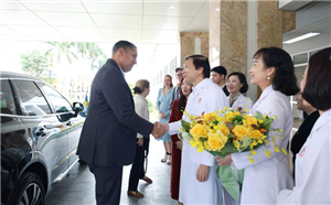 Bệnh viện Việt Nam – Thụy Điển Uông Bí đón tiếp Đại sứ đặc mệnh toàn quyền Vương quốc Thụy Điển tại Việt Nam