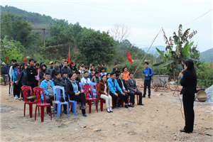 Khám và cấp phát thuốc miễn phí tại hai xã khó khăn của huyện Hoành Bồ