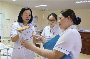 Bệnh viện Việt Nam – Thụy Điển Uông Bí tiến hành kiểm tra, rà soát soát chặt chẽ, không để sữa, thuốc giả lọt vào bệnh viện