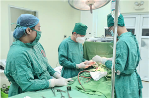 Cứu sống bé 4 tuổi bị vỡ gan, vỡ lách sau tai nạn giao thông nghiêm trọng