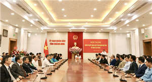 Bệnh viện Việt Nam – Thụy Điển Uông Bí nhận quyết định của Ủy ban nhân dân tỉnh Quảng Ninh về công tác cán bộ 