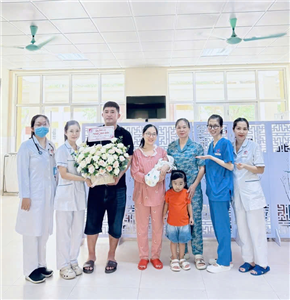  Giành lại sự sống cho trẻ sinh non 33 tuần suy hô hấp nặng