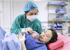 Ngày Quốc tế Hộ sinh 5/5 – Tôn vinh đội ngũ hộ sinh với những cống hiến cho công tác chăm sóc và bảo vệ sức khỏe bà mẹ và trẻ sơ sinh