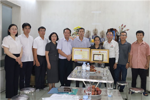 Ghi nhận nghĩa cử cao đẹp vì cộng đồng, tỉnh Quảng Ninh trao tặng nhiều bằng khen và kỷ niệm chương cho cá nhân và gia đình người hiến tạng
