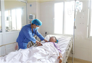 Cứu sống người đàn ông toan chuyển hóa nặng, phù phổi cấp do suy tim