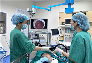 Cảnh báo nguy cơ trẻ nhỏ uống nhầm hóa chất tẩy rửa trong gia đình