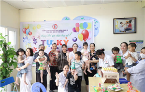 Khoa Nhi – Bệnh viện Việt Nam - Thụy Điển Uông Bí tổ chức truyền thông hưởng ứng Ngày Thế giới nhận thức về tự kỷ: “Hiểu và tôn trọng sự khác biệt”